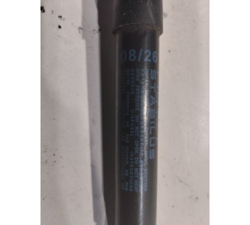 Амортизатор капота(правый)