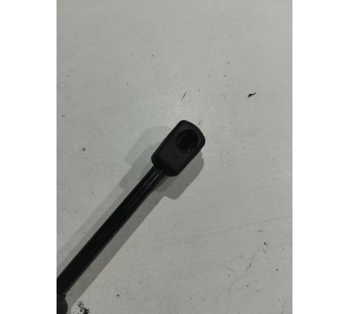 Амортизатор капота(правый)