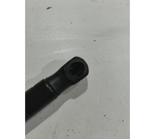 Амортизатор капота(правый)