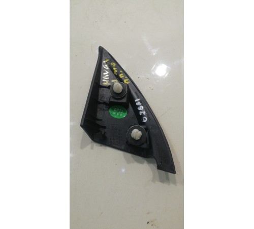 Уголок двери (передний, правый)