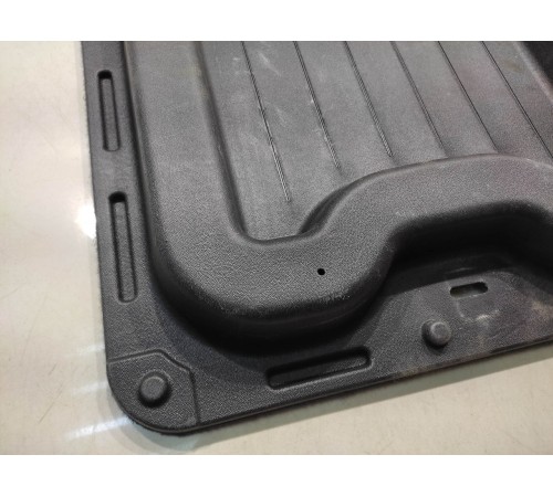 Пол багажника