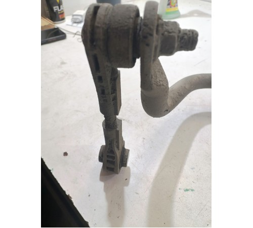 Стабилизатор задний