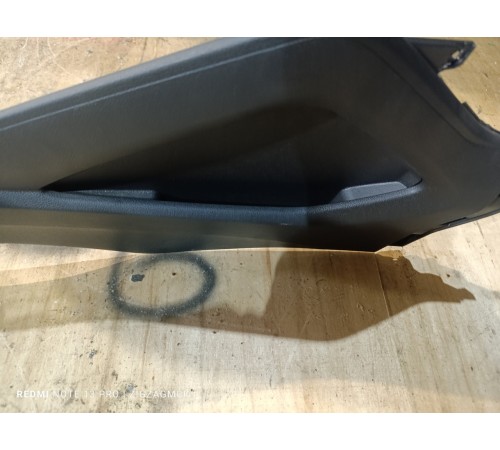 Накладка центральной консоли (правая)