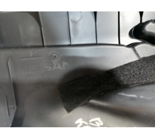 Обшивка задней стойки левая верхняя