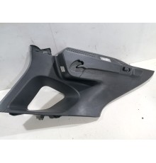 Обшивка задней стойки левая верхняя