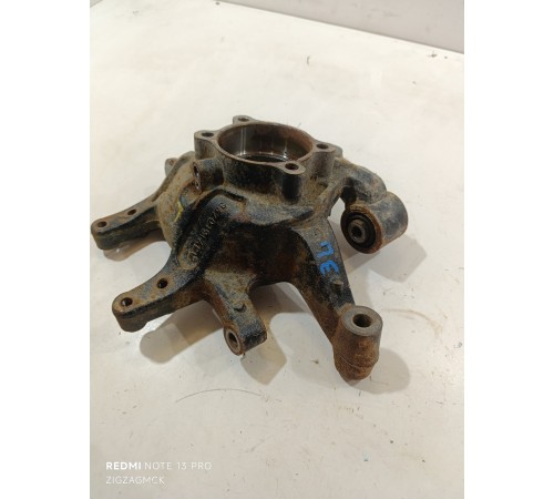 Кулак подвески задний левый, цапфа