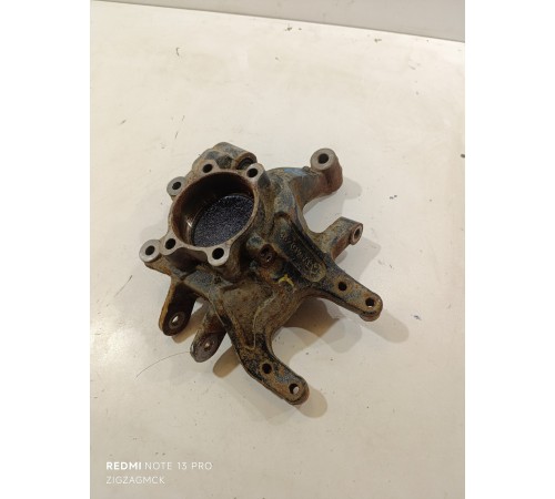 Кулак подвески задний левый, цапфа