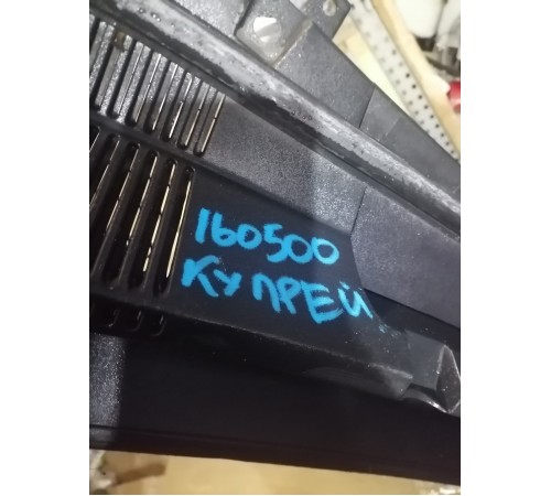 Жабо лобового стекла под дворники