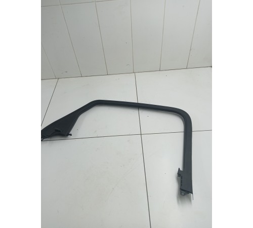 Накладка двери задняя левая