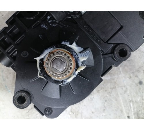 Моторчик люка