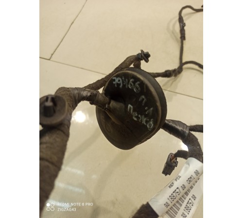 Электропроводка двери (передняя, левая)