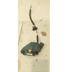 Замок двери передней правой