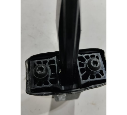 Ограничитель двери(задний правый)