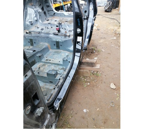 Порог со стойкой левый