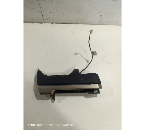 Накладка торпедо левая с модулем подсветки