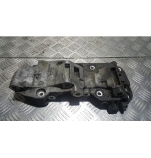 Кронштейн генератора