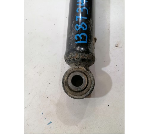 Амортизатор задний правый