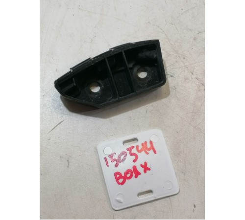 Кронштейн переднего бампера правый