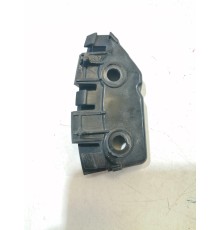 Кронштейн переднего бампера правый