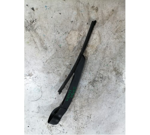 Поводок стеклоочистителя задний