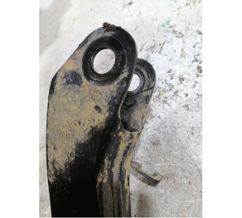 Рычаг задний левый верхний 