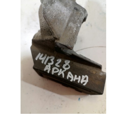 Кронштейн генератора