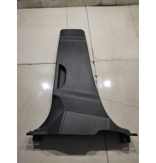 Обшивка центральной стойки(левая нижняя)