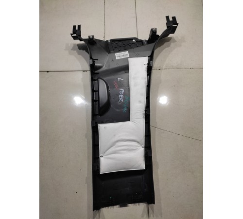 Обшивка центральной стойки(левая нижняя)