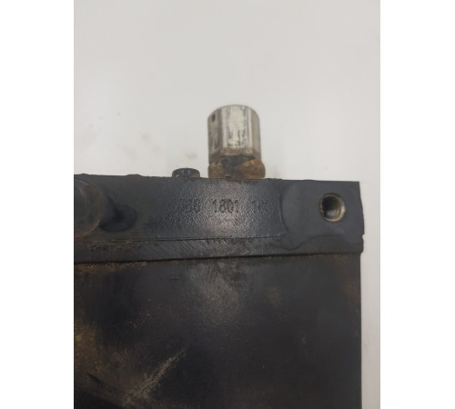 Насос подъема кабины