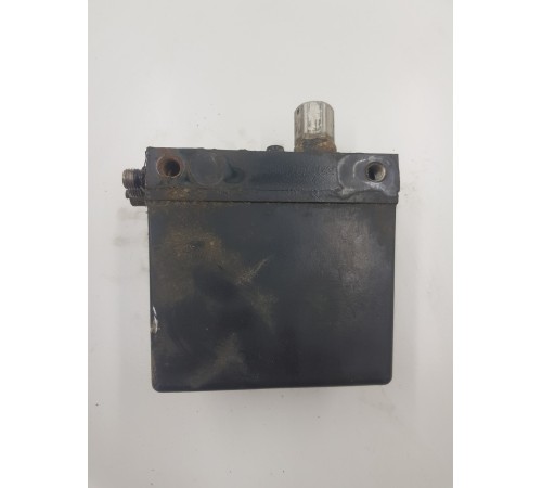 Насос подъема кабины