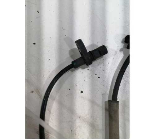 Датчик ABS передний левый