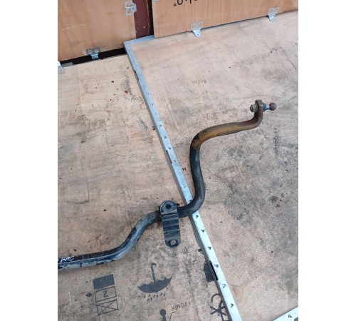 Стабилизатор передний