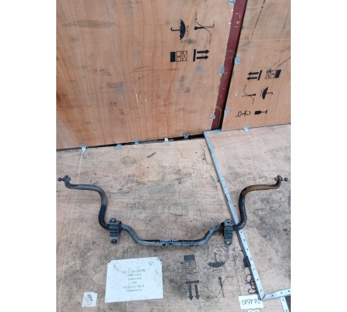 Стабилизатор передний