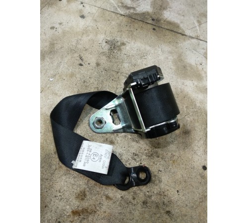 Ремень безопасности задний правый