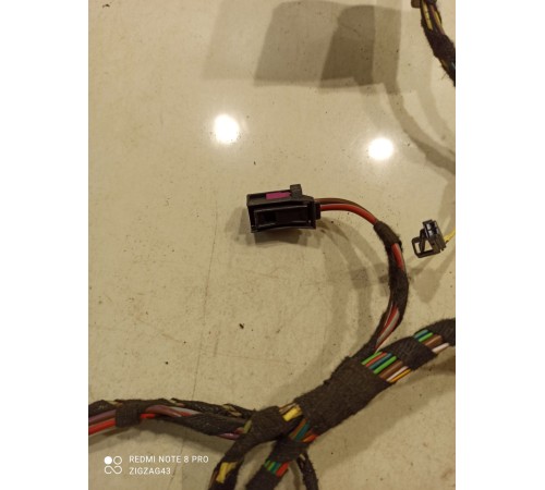 Электропроводка двери (задняя левая)