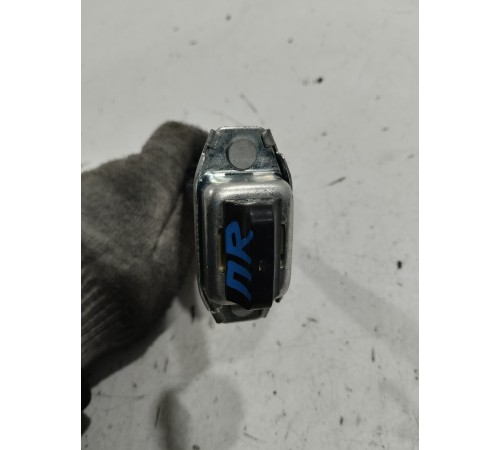 Ограничитель двери(передний правый)