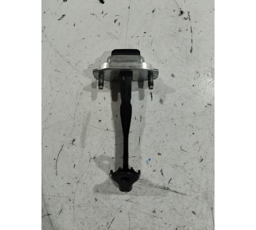 Ограничитель двери(передний правый)