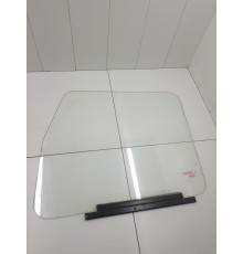 Стекло двери левое