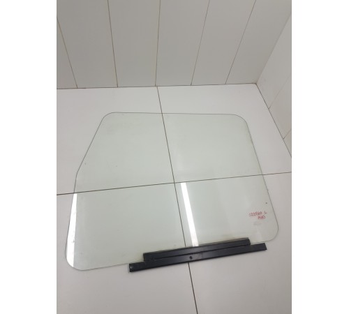 Стекло двери левое