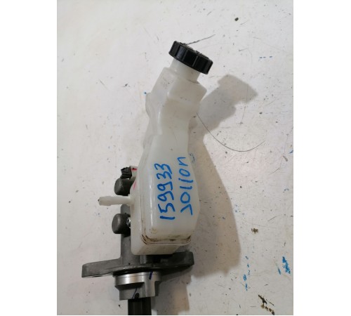 Главный тормозной цилиндр с бачком