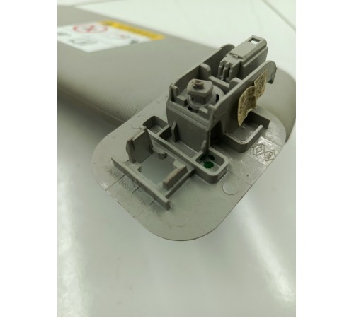 Козырек солнцезащитный правый