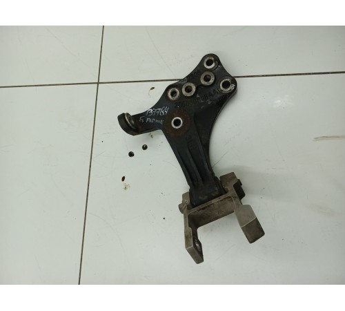 Кронштейн двигателя задний