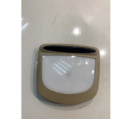 Плафон внутреннего освещения (задний)