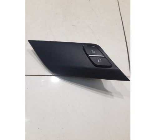 кнопка блокировки замка передняя правая