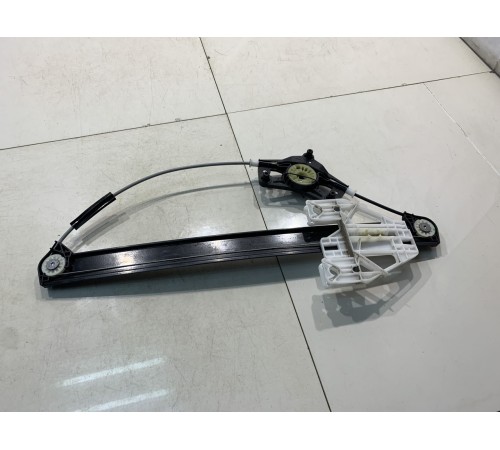 Стеклоподъёмник (задний, правый)