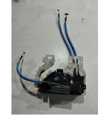 Замок двери (передний правый)