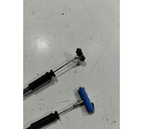 Замок двери (передний правый)