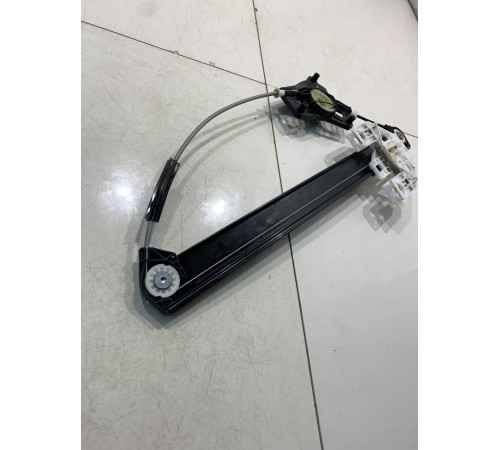 Стеклоподъёмник (задний, правый)