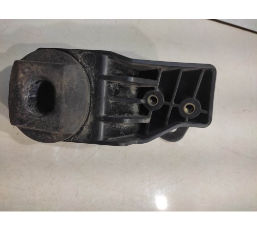 Кронштейн радиатора