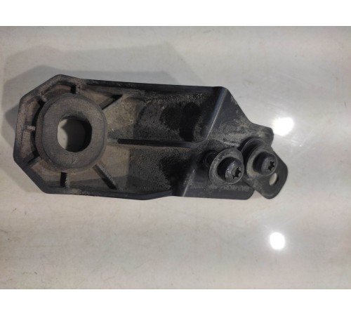 Кронштейн радиатора